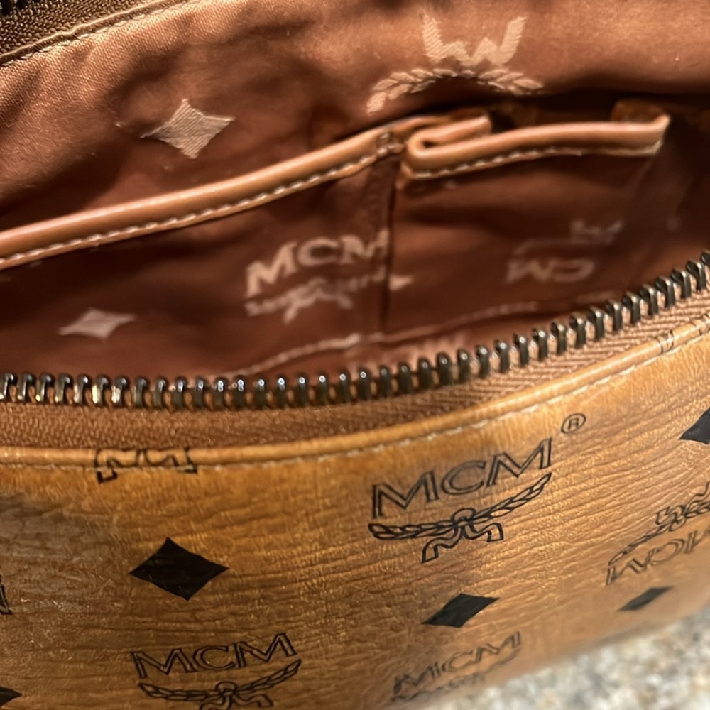 MCM Vintage Visetos Shoulder Bag Tan Brown leather Navy blue pockets logo print - Picture 12 of 13